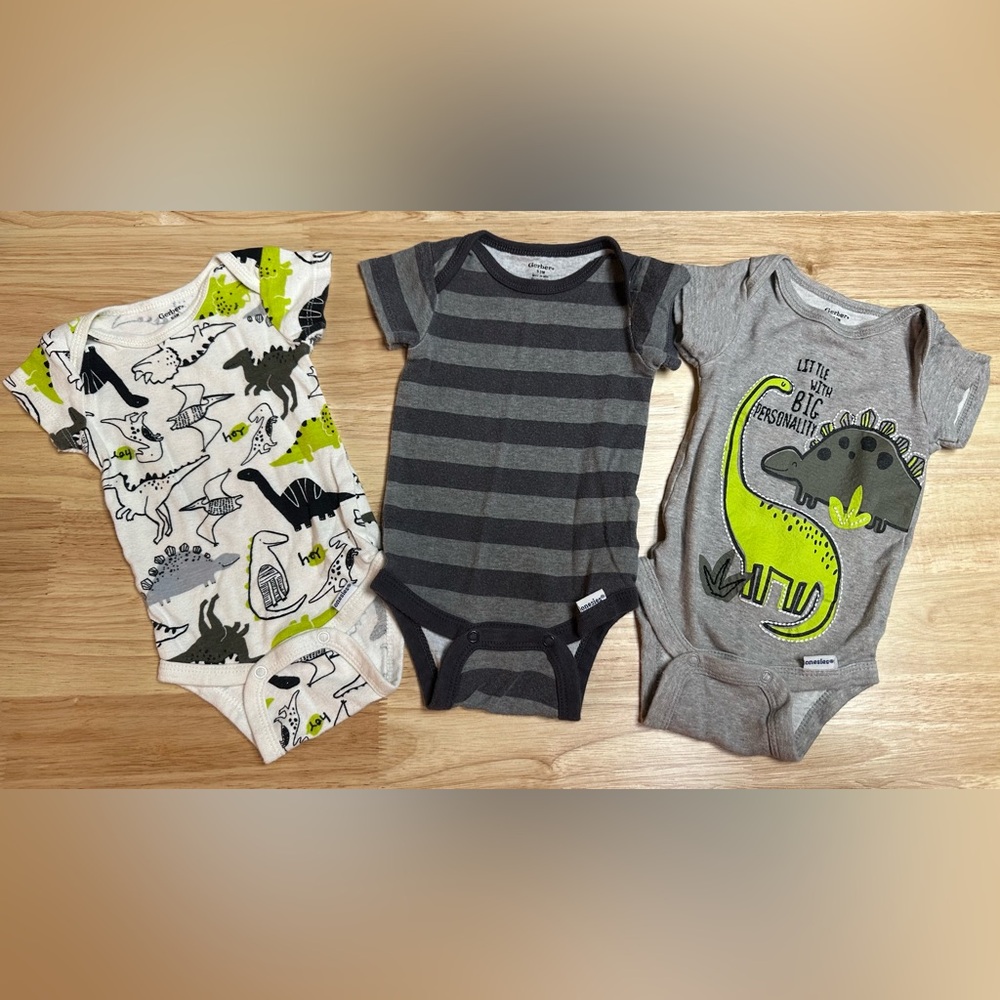 Set of 3 onesies